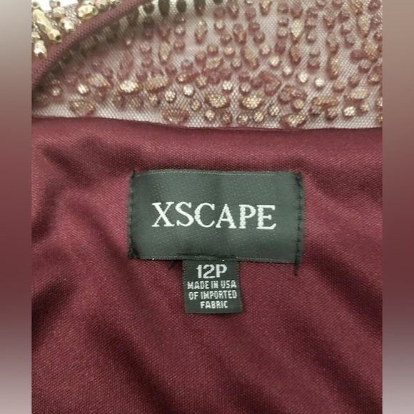 NWT Xscape Petite Embellished Chiffon Cape-Overlay Dress - Picture 7 of 9